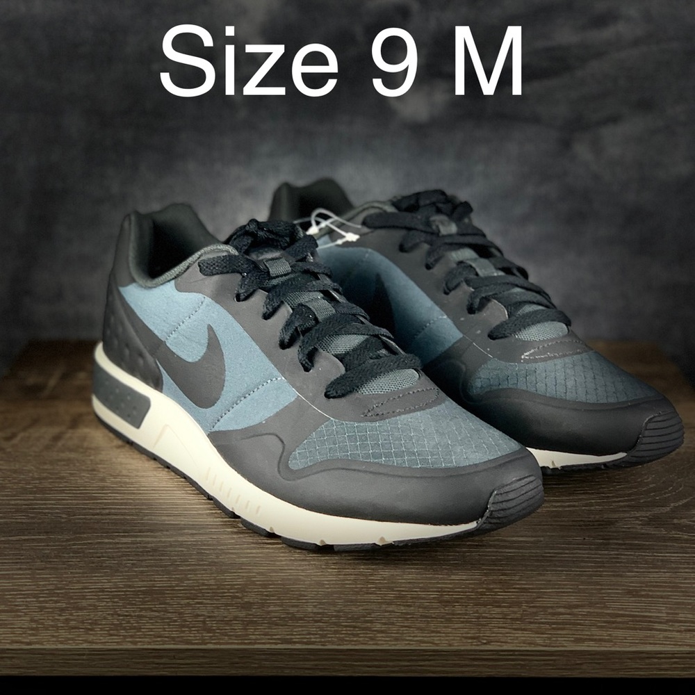 Nike Nightgazer Training Shoes - Size 9M